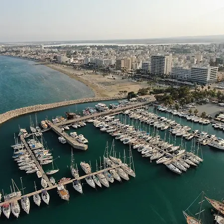 Marina Sea View Apartment